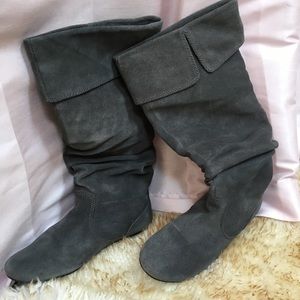 Slouch Gray Boots